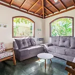 Casa Com 6 Suites, Piscina E Estacionamento