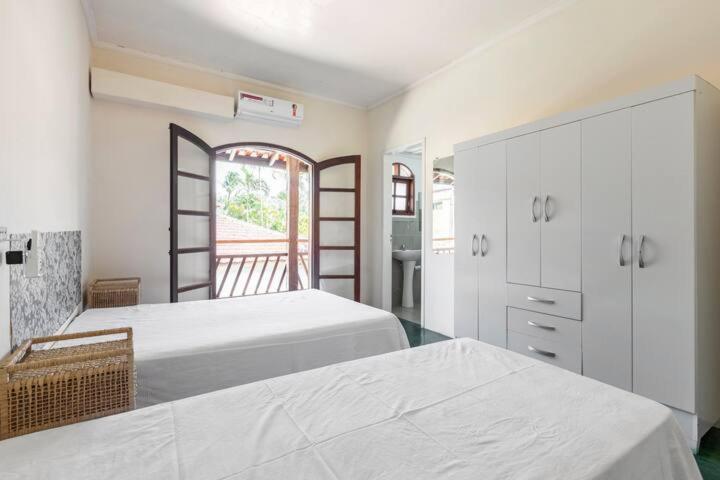 Casa Com 6 Suites, Piscina E Estacionamento Сasa de vacaciones